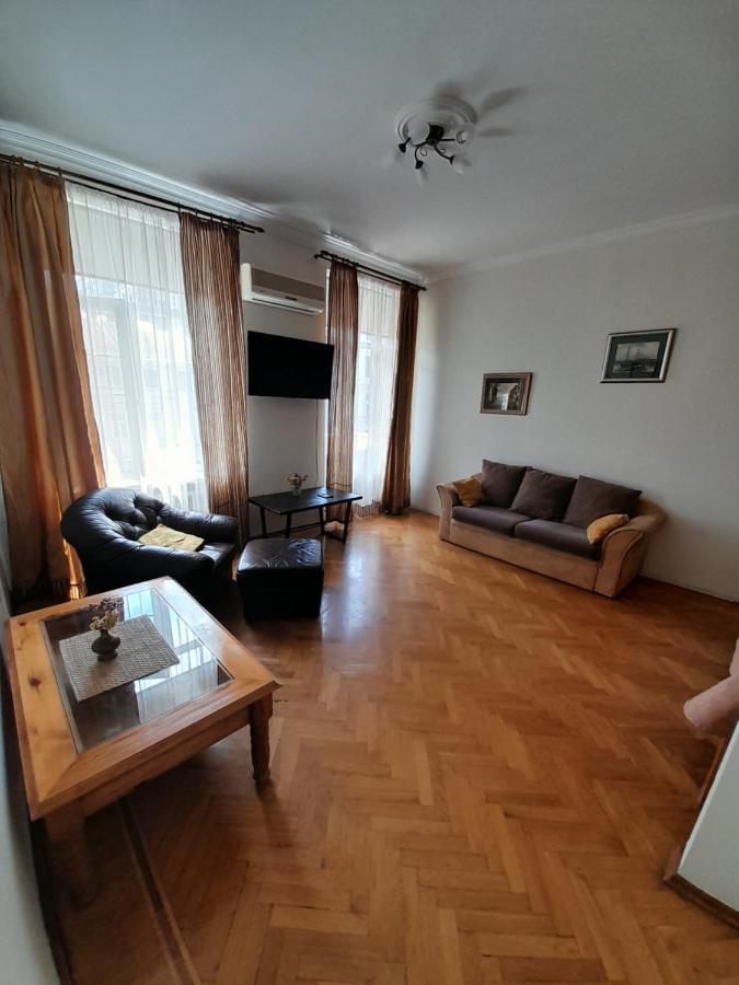 Apartment On Hretska 26/28 Odesa Exterior foto